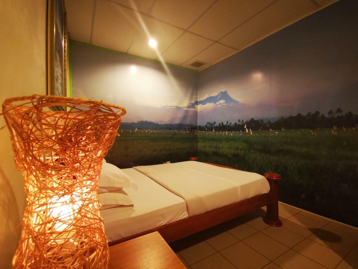 Masada Bed & Breakfast 亞庇 外观 照片